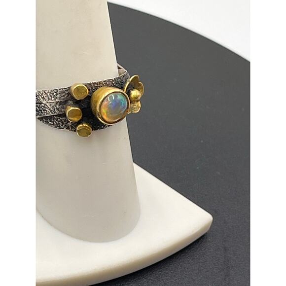 Artisan Pebbled Sterling Silver‎ and Brass 6mm Opal Cabochon Floral Ring Sz 9 - Picture 3 of 11